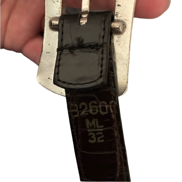 Women’s—Brighton Reversible Black And Brown Belt. Silver Detailing And Buckle. - Picture 4 of 13